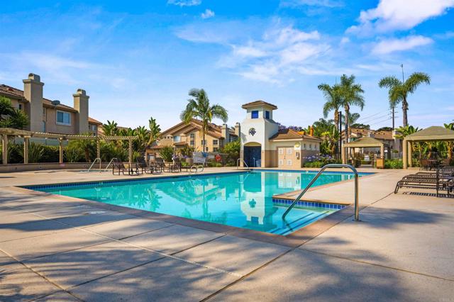 4625 Los Alamos Way, Oceanside CA: https://media.crmls.org/mediaz/71a8b9a0-dc52-4e82-8b8e-99239d167f3d.jpg