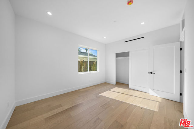 1688 N Sierra Bonita Avenue, Pasadena CA: https://media.crmls.org/mediaz/71a982c7-cb47-4f28-bf3d-f040187b3c93.jpg