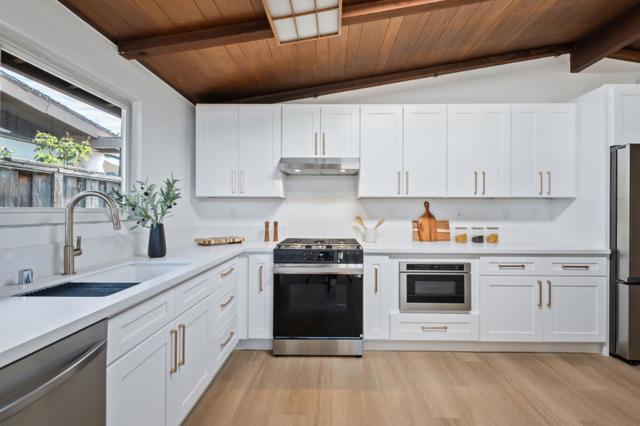 1966 Boca Raton Street, Hayward CA: https://media.crmls.org/mediaz/71aa04f3-dc1e-4ea3-bdfe-0c0791dc82dc.jpg