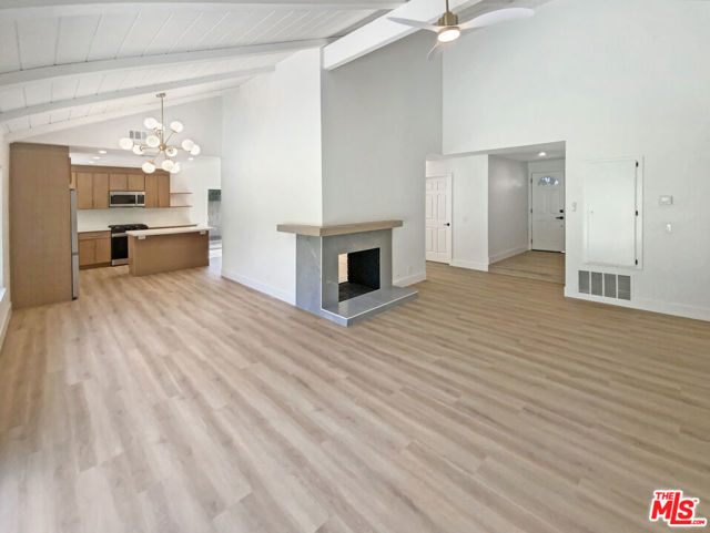 2230 La Crosse Circle, Claremont CA: https://media.crmls.org/mediaz/71aa3712-18ee-46fe-908a-b7b1ce5eda23.jpg