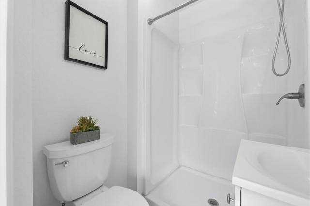 Image 35 of 49 For 222 Belden  