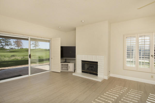 705 Vista Lago Circle N, Palm Desert, CA 92211