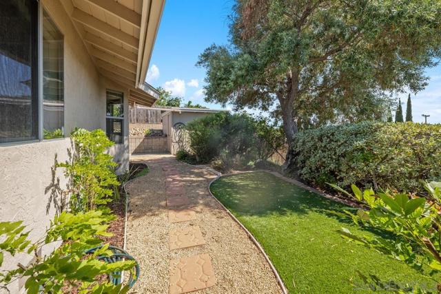 5374 Wellesley Street, La Mesa CA: https://media.crmls.org/mediaz/71ae8248-4704-4df0-9c08-bdd83d0bcb44.jpg