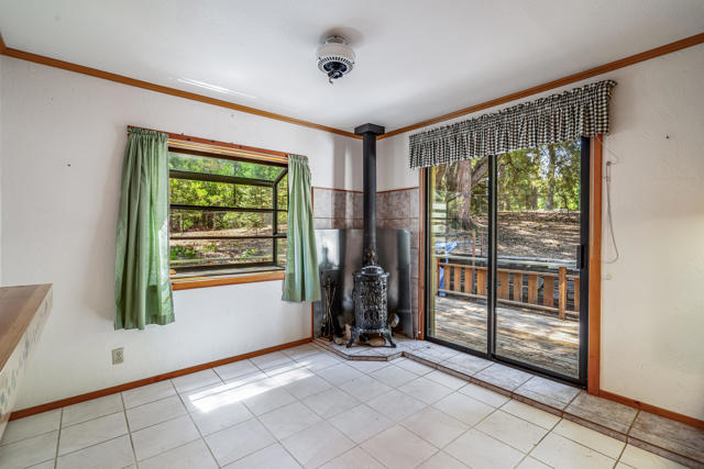 52551 Pine Ridge Road, Idyllwild CA: https://media.crmls.org/mediaz/71af71cc-c7fe-40e9-aa5c-5099c3b04091.jpg