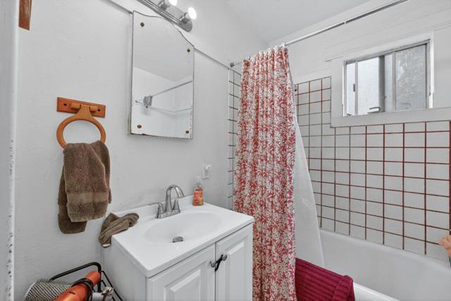 309 N 5th Street, San Jose CA: https://media.crmls.org/mediaz/71b20be0-6e91-46f4-b15d-09006107d024.jpg