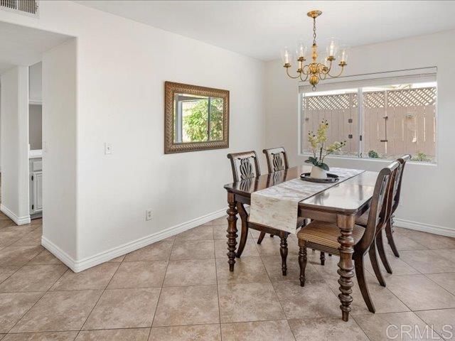 1527 Avenida Rosa, Chula Vista CA: https://media.crmls.org/mediaz/71b212b4-7de1-41ad-866e-83ba133ae55c.jpg