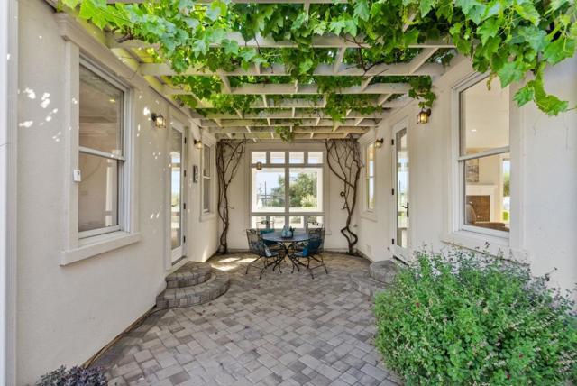 2589 Greenrock Road, Milpitas CA: https://media.crmls.org/mediaz/71b2225b-b7ce-4c37-94de-d9f5446f7fd9.jpg