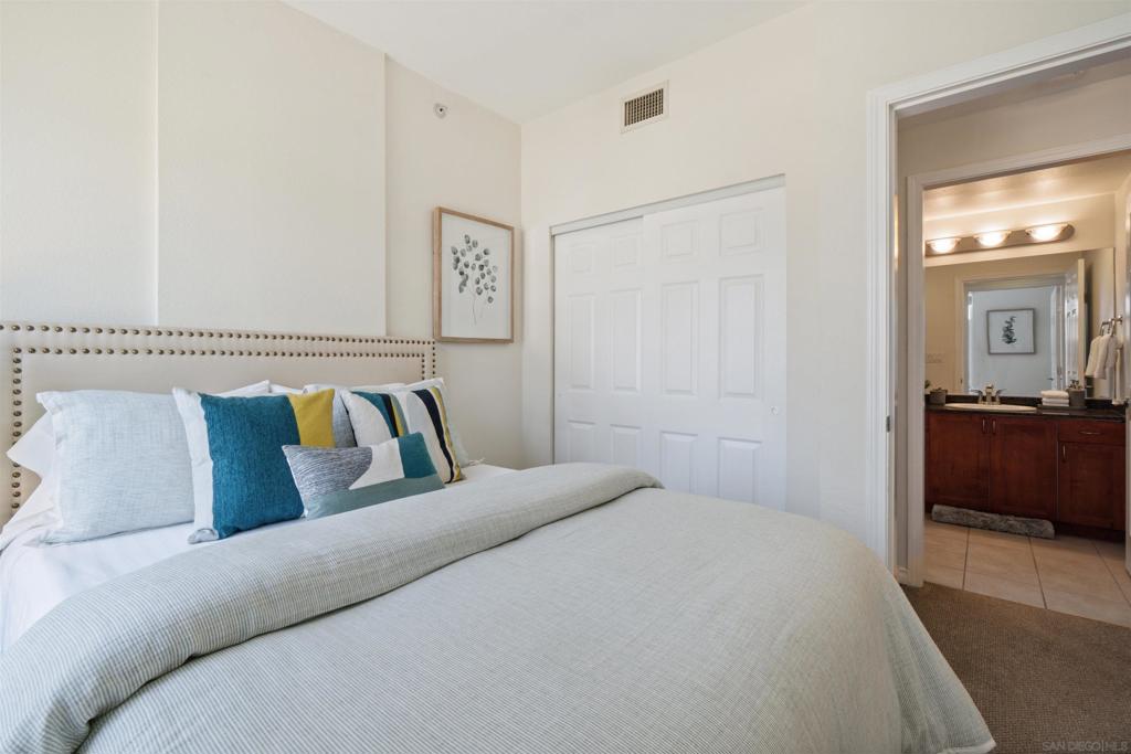 1240 India St - photo 9