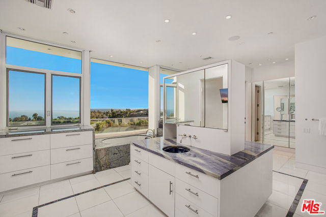 Drew Fenton | 27454 Winding Way Malibu CA | MLS: 7438314