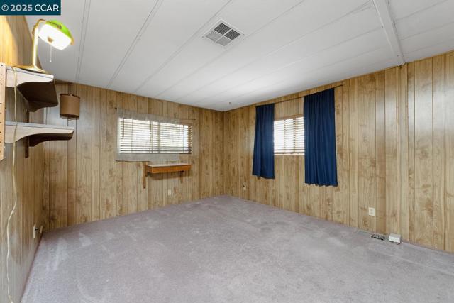 2161 Dalis Drive, Concord CA: https://media.crmls.org/mediaz/71b469f4-22c4-44ff-814a-8b761faa17f1.jpg