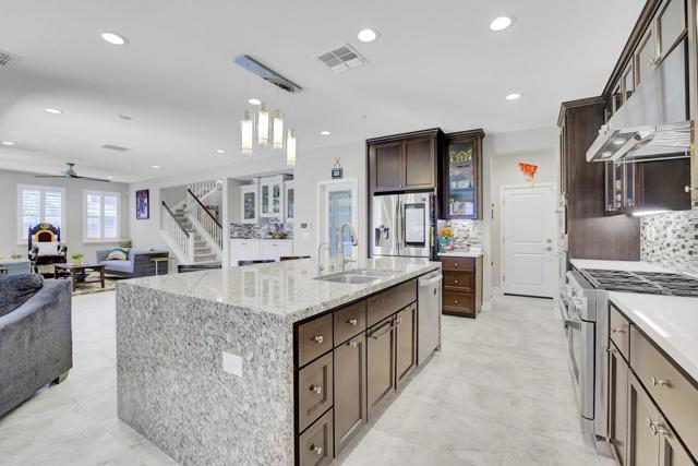 1246 S Wilshire Avenue, Mountain House CA: https://media.crmls.org/mediaz/71b4fdb6-9c71-4366-8a65-3ea9542ddd23.jpg