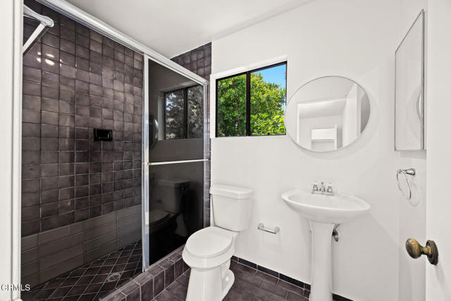 Detail Gallery Image 18 of 27 For 441 Maple Way #6,  Pasadena,  CA 91101 - 2 Beds | 2/1 Baths