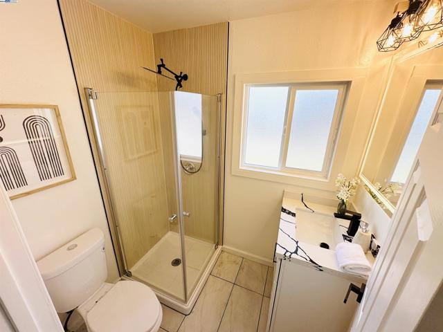 2262 Bermuda Ave, San Leandro CA: https://media.crmls.org/mediaz/71b55ff9-70c9-4c87-bf31-185dd7ec96a3.jpg