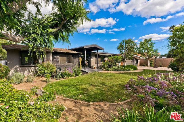 Image 3 of 33 For 8730 Encino Avenue