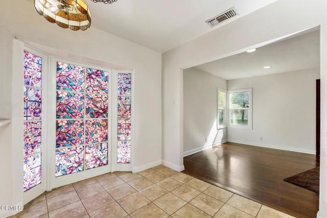 Detail Gallery Image 10 of 33 For 1527 Navarro Ave, Pasadena,  CA  - 2 Beds | 2 Baths