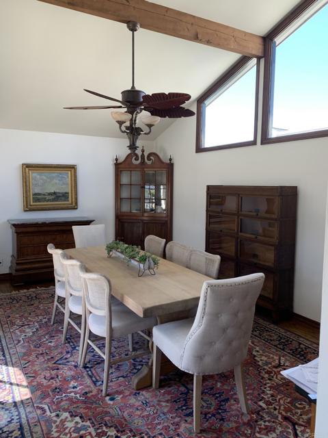 429 Begonia Avenue, Corona del Mar CA: https://media.crmls.org/mediaz/71b853bb-dfa8-43b8-b9c8-31a06fabfd36.jpg