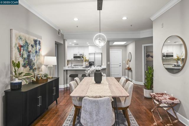 1800 Alma Ave, Walnut Creek CA: https://media.crmls.org/mediaz/71b9b739-e736-4659-b8e8-fdfc7872509b.jpg