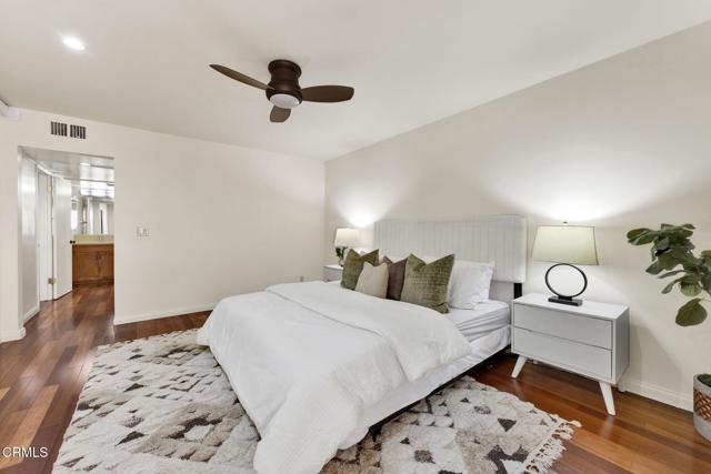 1127 E Del Mar Avenue, Pasadena CA: https://media.crmls.org/mediaz/71ba5add-be2f-4bc2-a03a-3cdb22c14e24.jpg