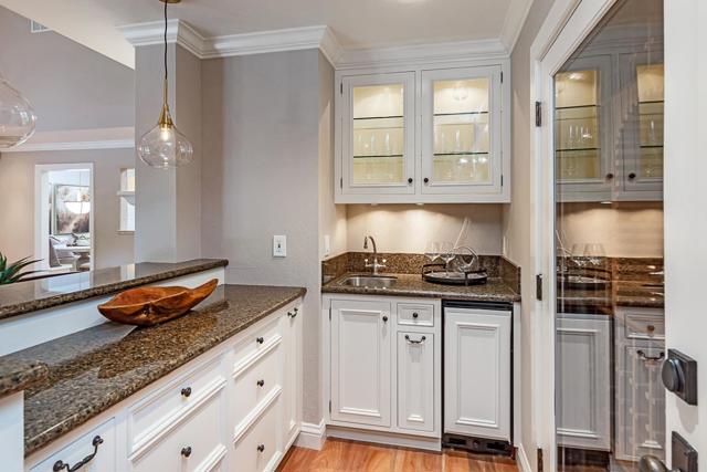 24139 Summerhill Avenue, Los Altos CA: https://media.crmls.org/mediaz/71bc4825-22b0-49b1-b0d2-a97d06a4f9ec.jpg