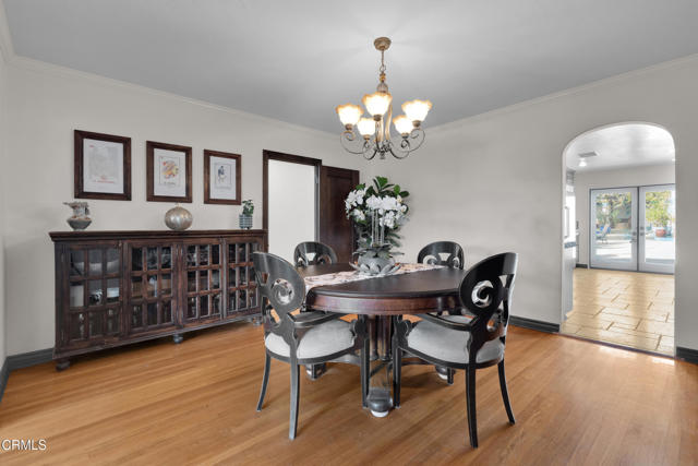 1807 Vistillas Road, Altadena CA: https://media.crmls.org/mediaz/71bc8924-618c-4983-8e64-77141a32a718.jpg