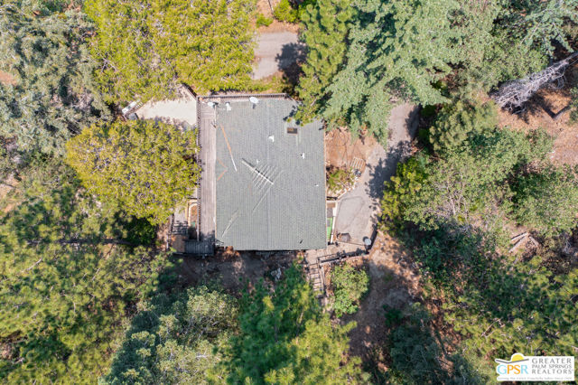 6307 Cedar Court, Angelus Oaks CA: https://media.crmls.org/mediaz/71bcbc85-e92f-4af3-b74a-8b73675b433d.jpg