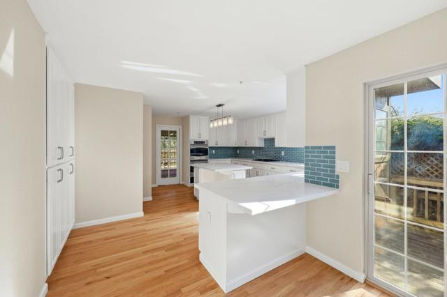 455 Avenue Portola, El Granada CA: https://media.crmls.org/mediaz/71bcddbd-e0e7-4a6a-9c5b-7218c8042ad4.jpg