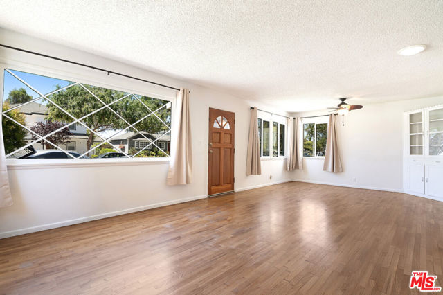 3556 Butler Avenue, Los Angeles CA: https://media.crmls.org/mediaz/71bce901-8ba2-4a76-9ef3-bc23f07b2378.jpg