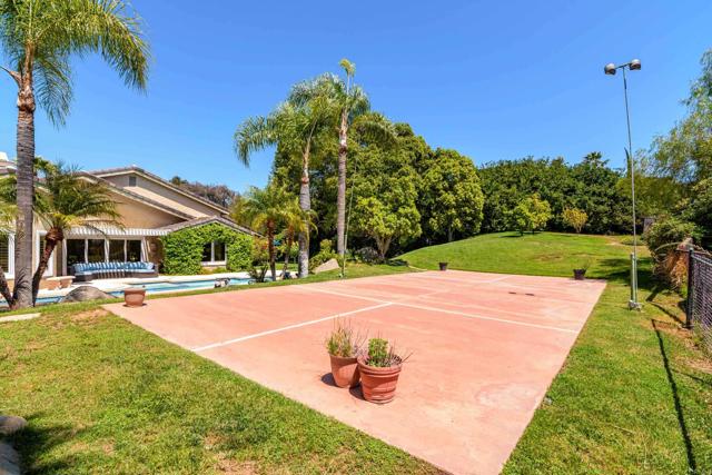 341 Pico De La Loma, Escondido CA: https://media.crmls.org/mediaz/71c02cec-42b7-4959-b527-7e78c72b4151.jpg