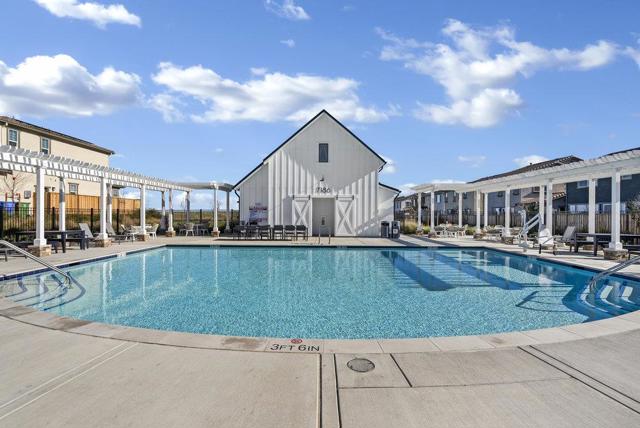 7221 Diamond Avenue, Tracy CA: https://media.crmls.org/mediaz/71c0b947-5c98-4fe1-8e62-53b9b10ecde5.jpg