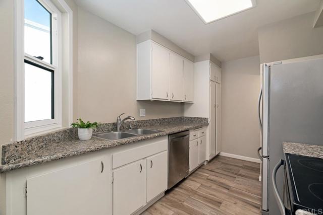 Detail Gallery Image 13 of 46 For 8448 via Sonoma #100,  La Jolla,  CA 92037 - 2 Beds | 1/1 Baths