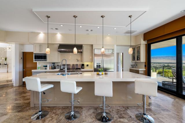 3295 Tiger Tail Lane, Palm Springs CA: https://media.crmls.org/mediaz/71c1f3a3-caae-4adc-8bf4-b5913a0673d9.jpg