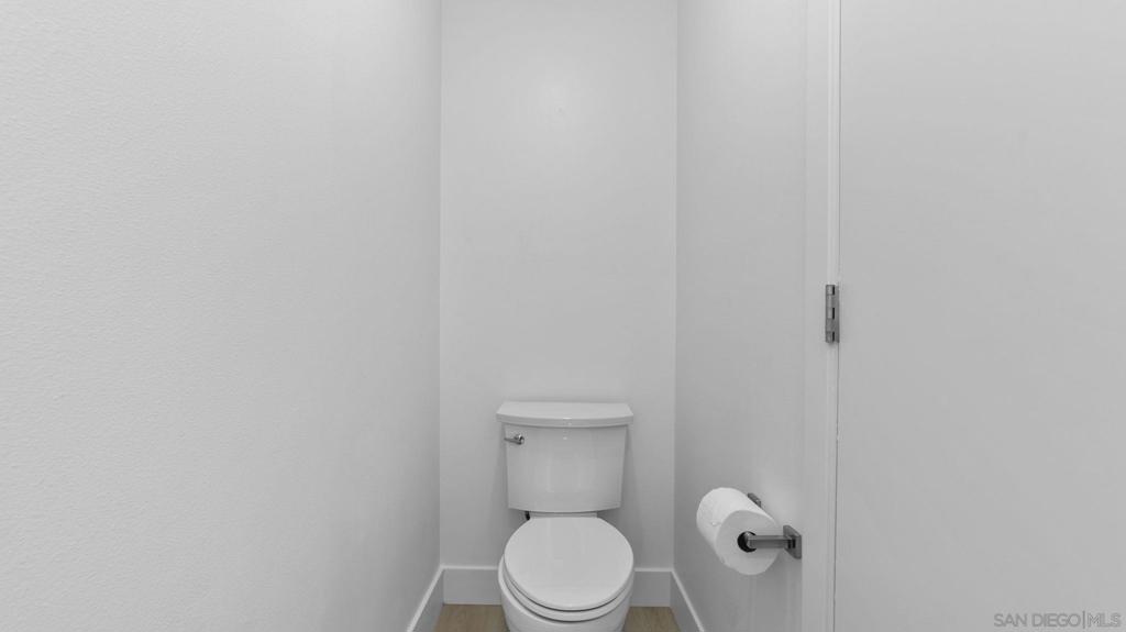 MLS #250043046SD image #28