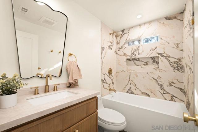 Image 20 of 30 For 526 Saxony  