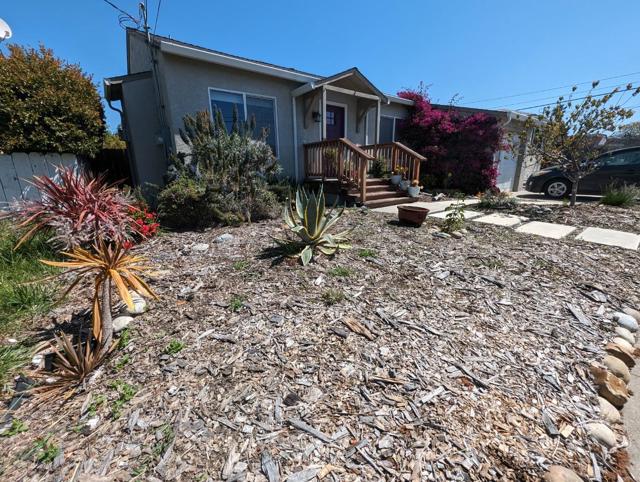 3039 Andrade Avenue, Richmond CA: https://media.crmls.org/mediaz/71c3899c-1d15-44f0-8349-00eadaf1ebb1.jpg