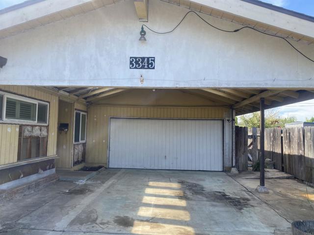 Detail Gallery Image 2 of 8 For 3345 Stadium Ct, San Diego,  CA 92122 - 3 Beds | 2 Baths