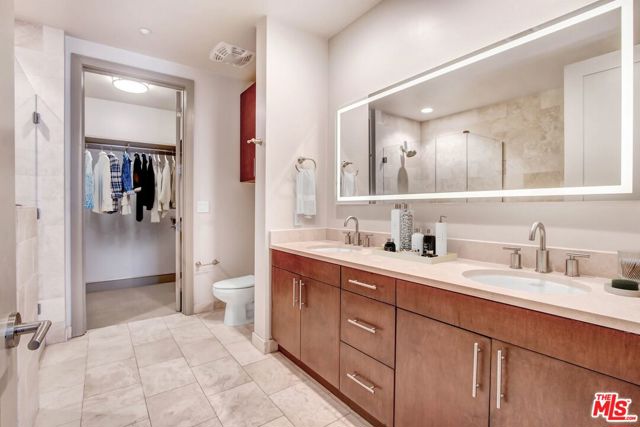 10700 Wilshire Boulevard, Los Angeles CA: https://media.crmls.org/mediaz/71c3eba3-d1e4-4cdd-bc86-81d5a941df50.jpg