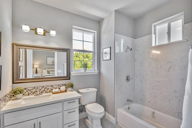 24757 O'Neil Avenue, Hayward CA: https://media.crmls.org/mediaz/71c45718-538f-40c0-9a16-42ef5bd94531.jpg