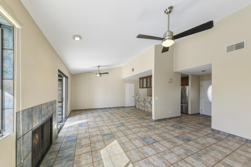 MLS #219138038PS image #6