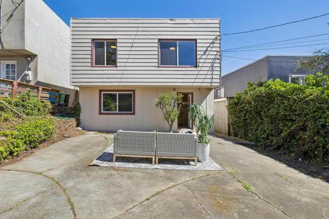 980 Burnett Avenue, San Francisco CA: https://media.crmls.org/mediaz/71c58dc8-3ac6-44e9-9145-20012a12462f.jpg