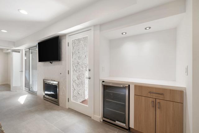 280 S Avenida Caballeros, Palm Springs CA: https://media.crmls.org/mediaz/71c5dc87-e874-4137-b8fd-c37522acb6f9.jpg