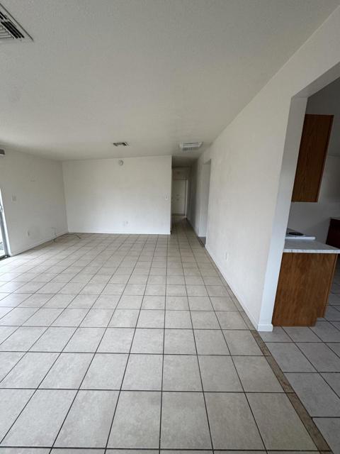 5958 El Reposo Street, Joshua Tree CA: https://media.crmls.org/mediaz/71c5ea4b-429e-43a2-9170-ebaf7783989b.jpg