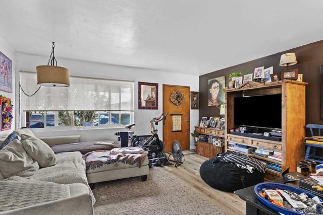 Detail Gallery Image 17 of 28 For 447 Grand Ave, Spring Valley,  CA 91977 - – Beds | – Baths