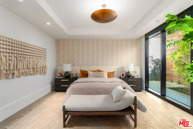8420 W Sunset Boulevard, West Hollywood CA: https://media.crmls.org/mediaz/71c63189-8f37-4e65-89e2-9dcc208c9be7.jpg