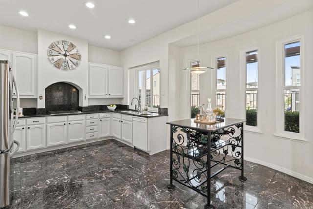 14082 Montfort Ct, San Diego CA: https://media.crmls.org/mediaz/71c65584-eb8e-4388-8b26-5f4ce11b3d26.jpg