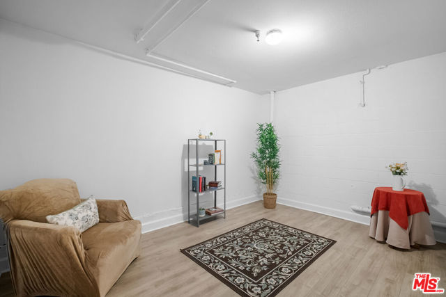 241 Monterey Road, South Pasadena CA: https://media.crmls.org/mediaz/71c6f665-f3ef-4b18-bf01-a408baf4bee0.jpg