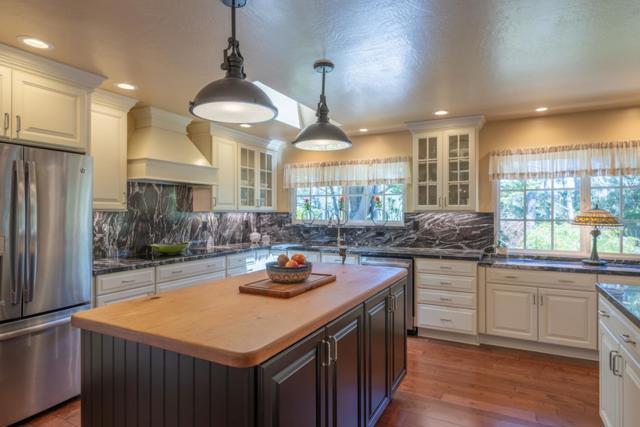 5 Wyndemere Vale, Monterey CA: https://media.crmls.org/mediaz/71c7a4ff-a59f-4898-a1d7-26c6e5ff8fcf.jpg