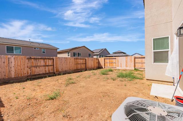 1180 Cherry Peak Way, Hollister CA: https://media.crmls.org/mediaz/71c7f788-a581-4993-9c64-ce22923999c7.jpg