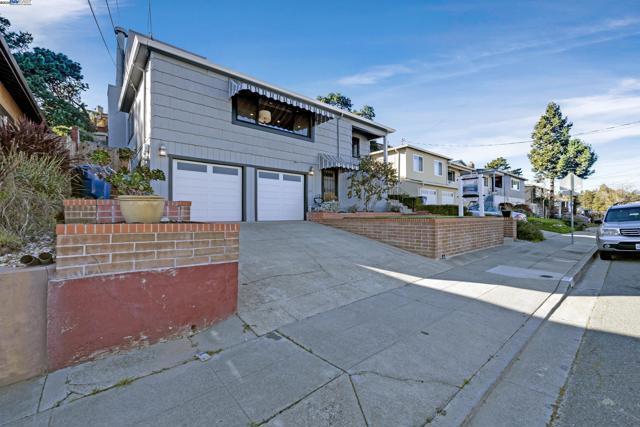 Image 52 of 60 For 19565 Eagle St