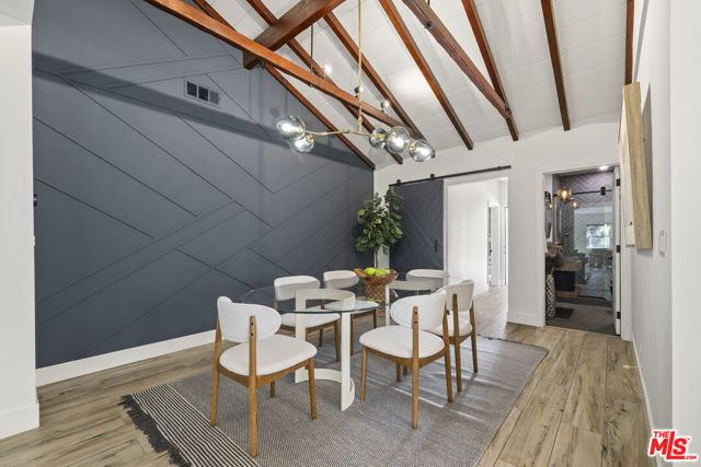 11023 Kling Street photo 10