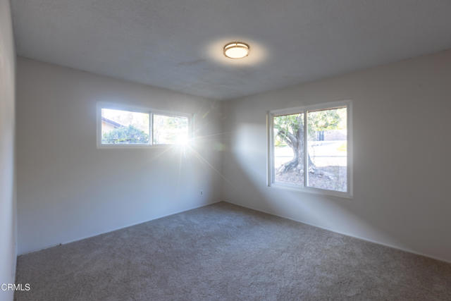 4901 Angeles Crest Circle, La Canada Flintridge CA: https://media.crmls.org/mediaz/71ca3a60-383d-4f15-9cea-ccbaa0d4cb7f.jpg